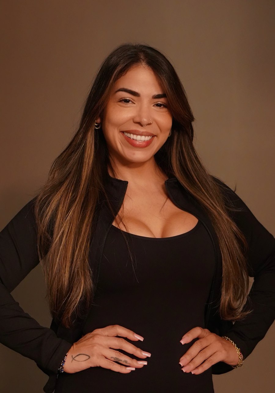 Angie Cabrera